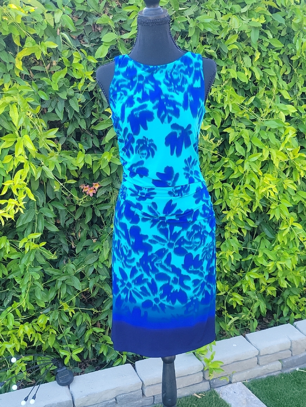 Vibrant Blue Tropical Floral Sleeveless Sheath Dress - Sz 4